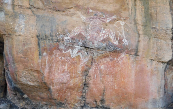 원주민의 벽화가 즐비한 야외 전시장(Ubirr Rock Art Sites)