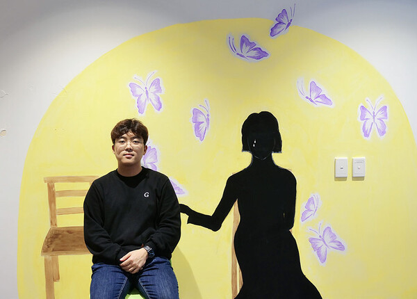 벽화 프로젝트를 주도한 윤지우 학생신문 편집장