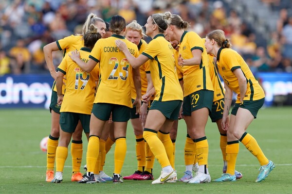 호주 여자 축구 대표팀이 우승 후보 캐나다를 4대 0으로 이기면서 16강에 진출했다. (사진: shutterstock)
