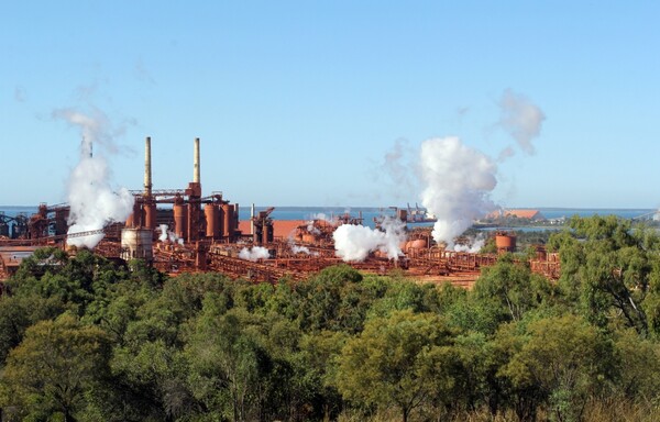 퀸즐랜드주 글래드스톤에 있는 알루미늄 제련소 보인 스멜터스(사진:shutterstock)
